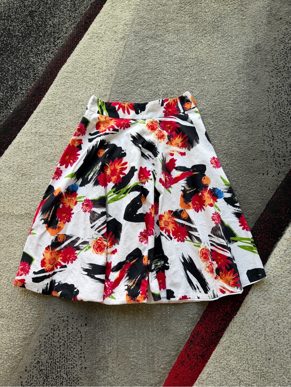 Amanda & Chelsea Floral Print Skirt